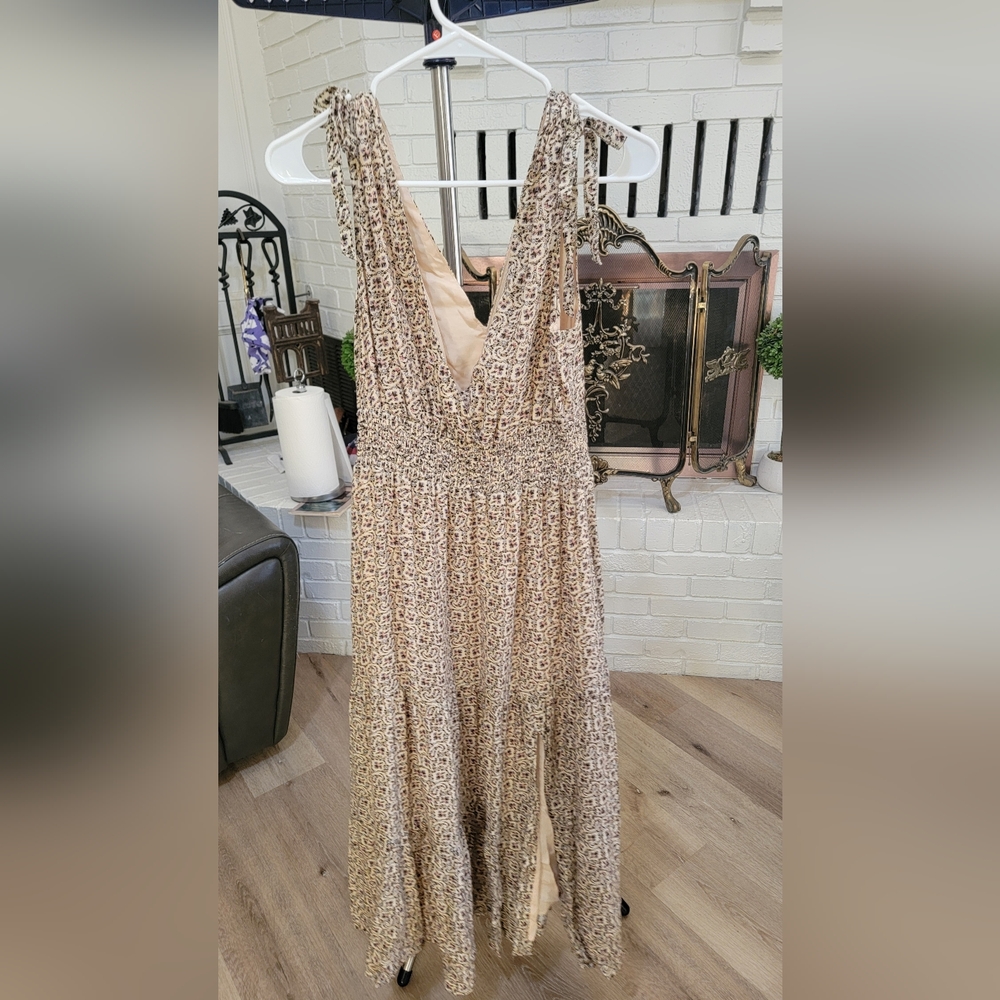 Paige Floral Print Maxi Dress - Picture 5 of 9